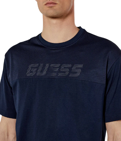 Футболка GUESS