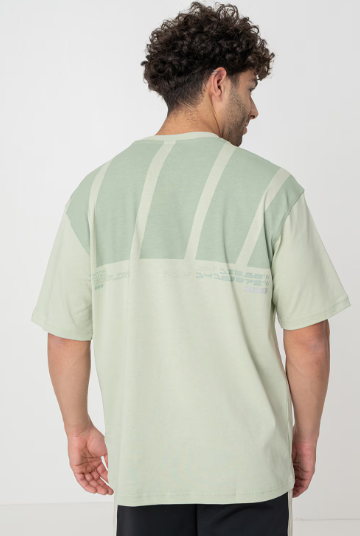 Футболка GUESS