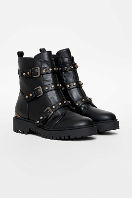 Ботинки GUESS