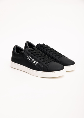 Кроссовки GUESS