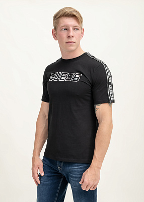 Футболка GUESS