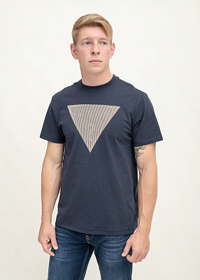 Футболка GUESS