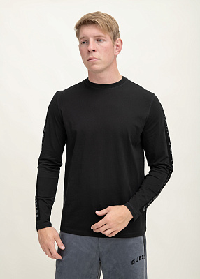 Футболка GUESS