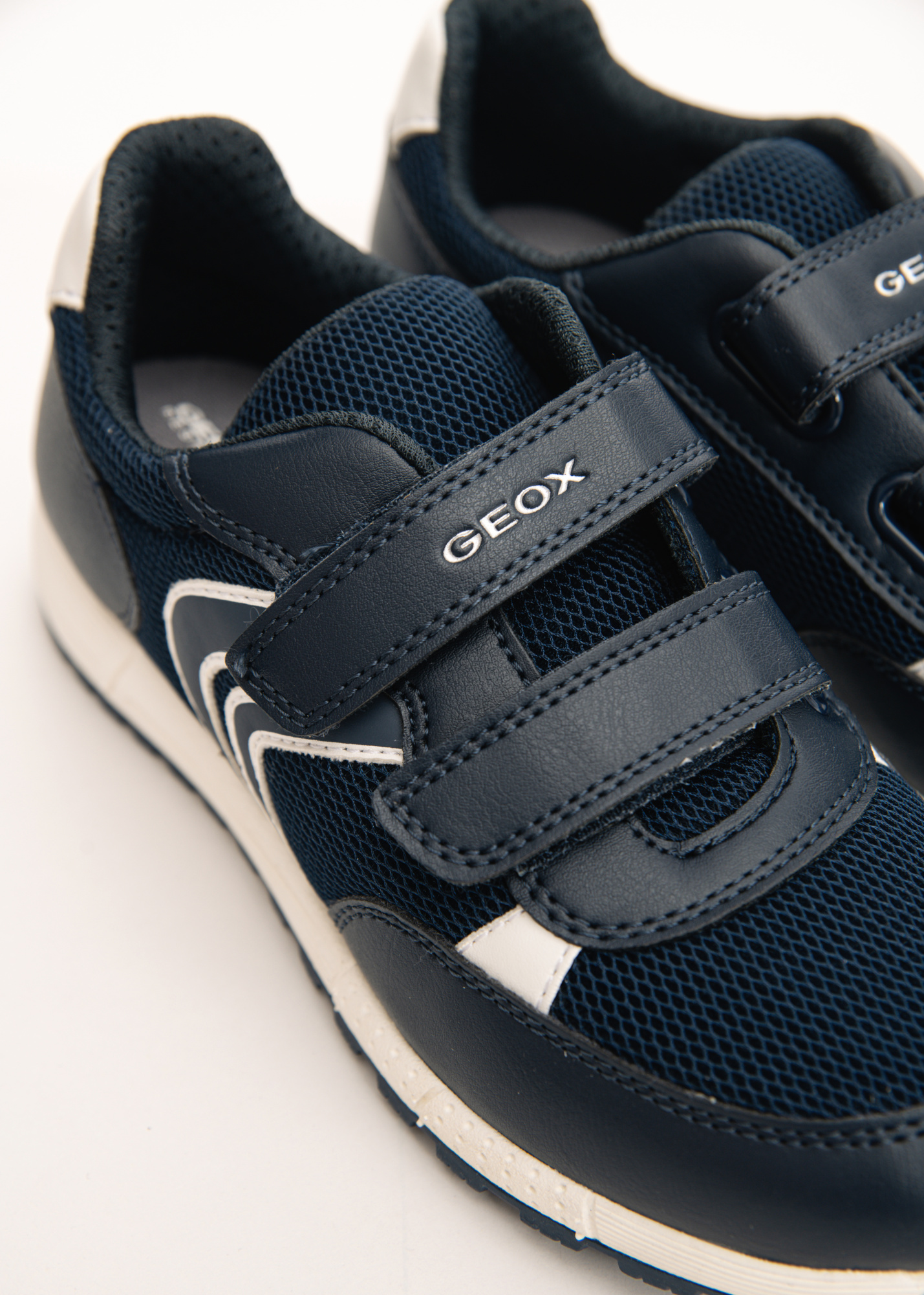 Кроссовки GEOX