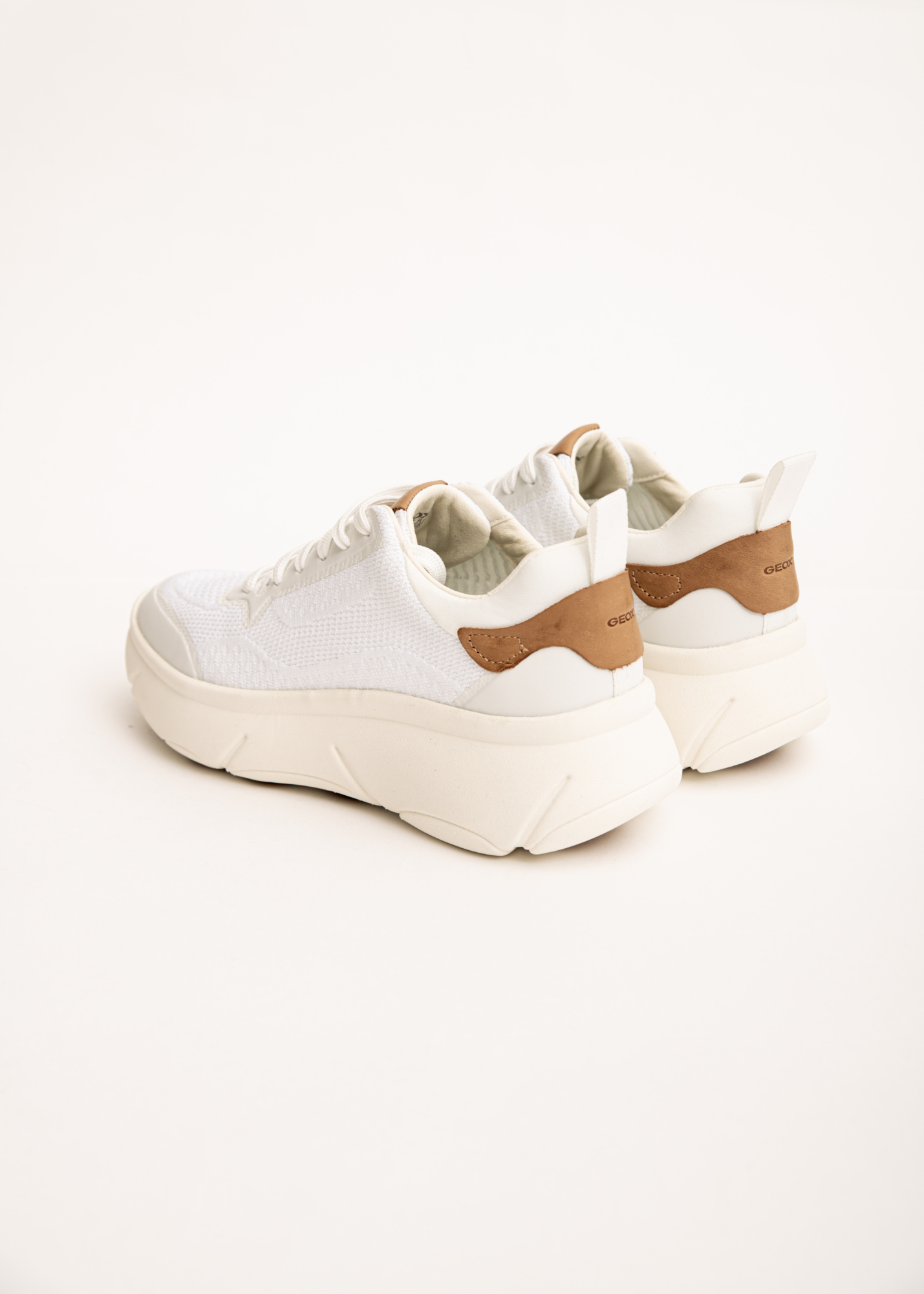 Кроссовки GEOX