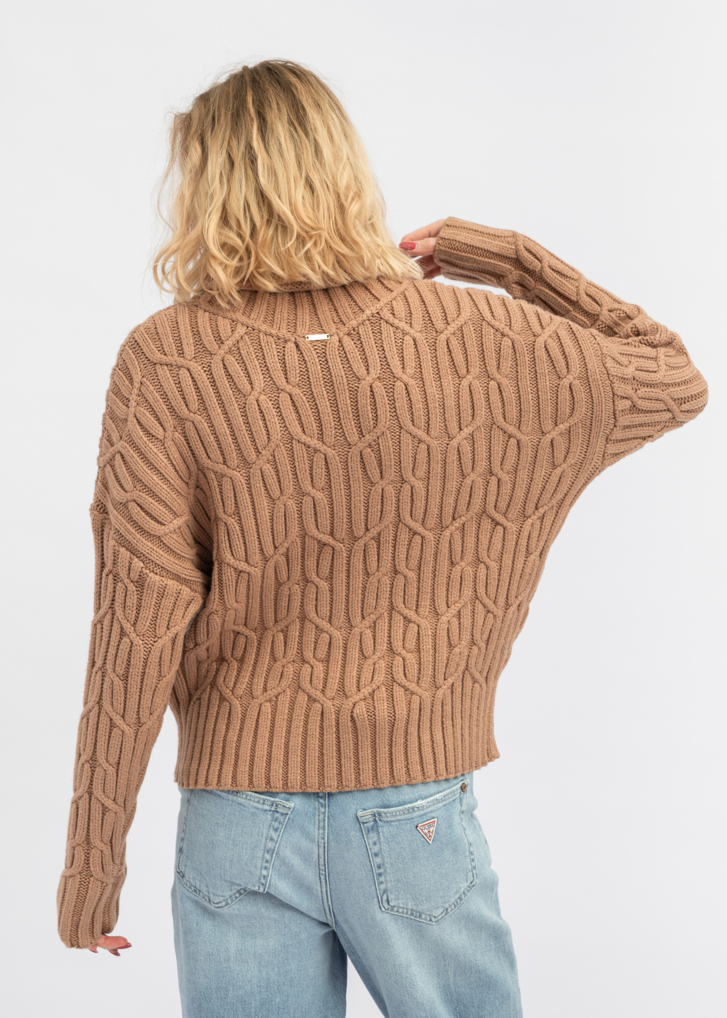 Джемпер GUESS