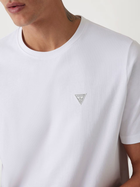 Футболка GUESS
