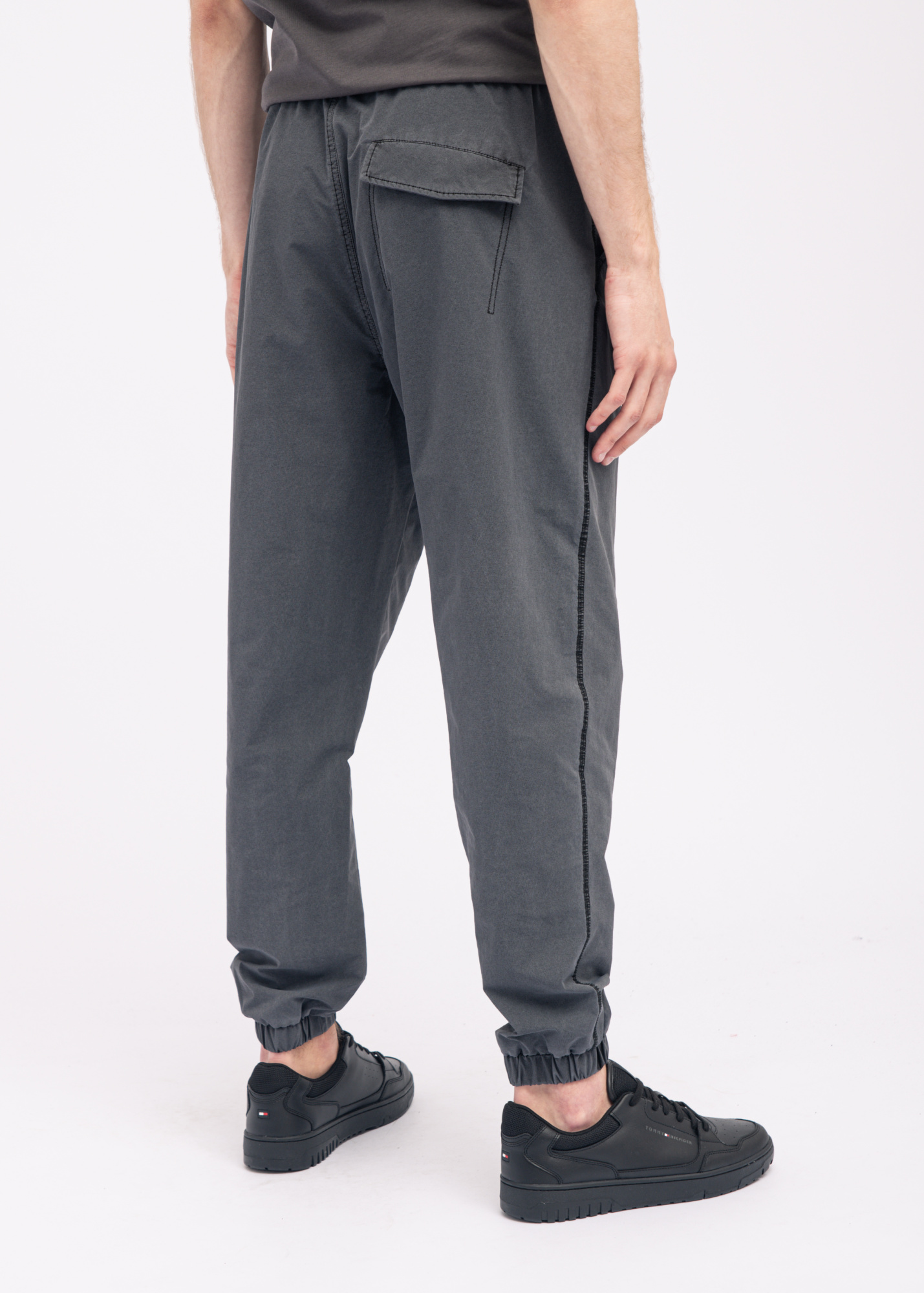 Брюки спортивные GUESS