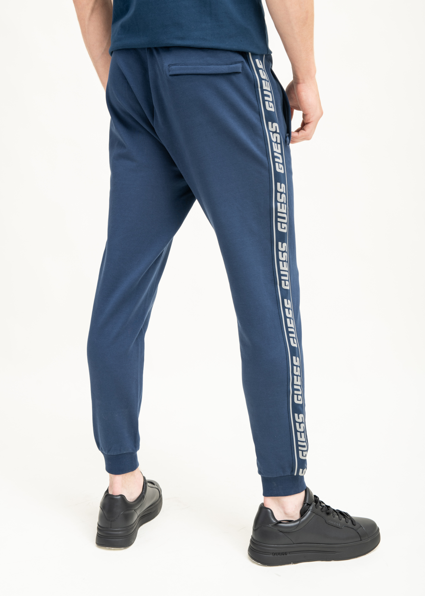 Брюки спортивные GUESS