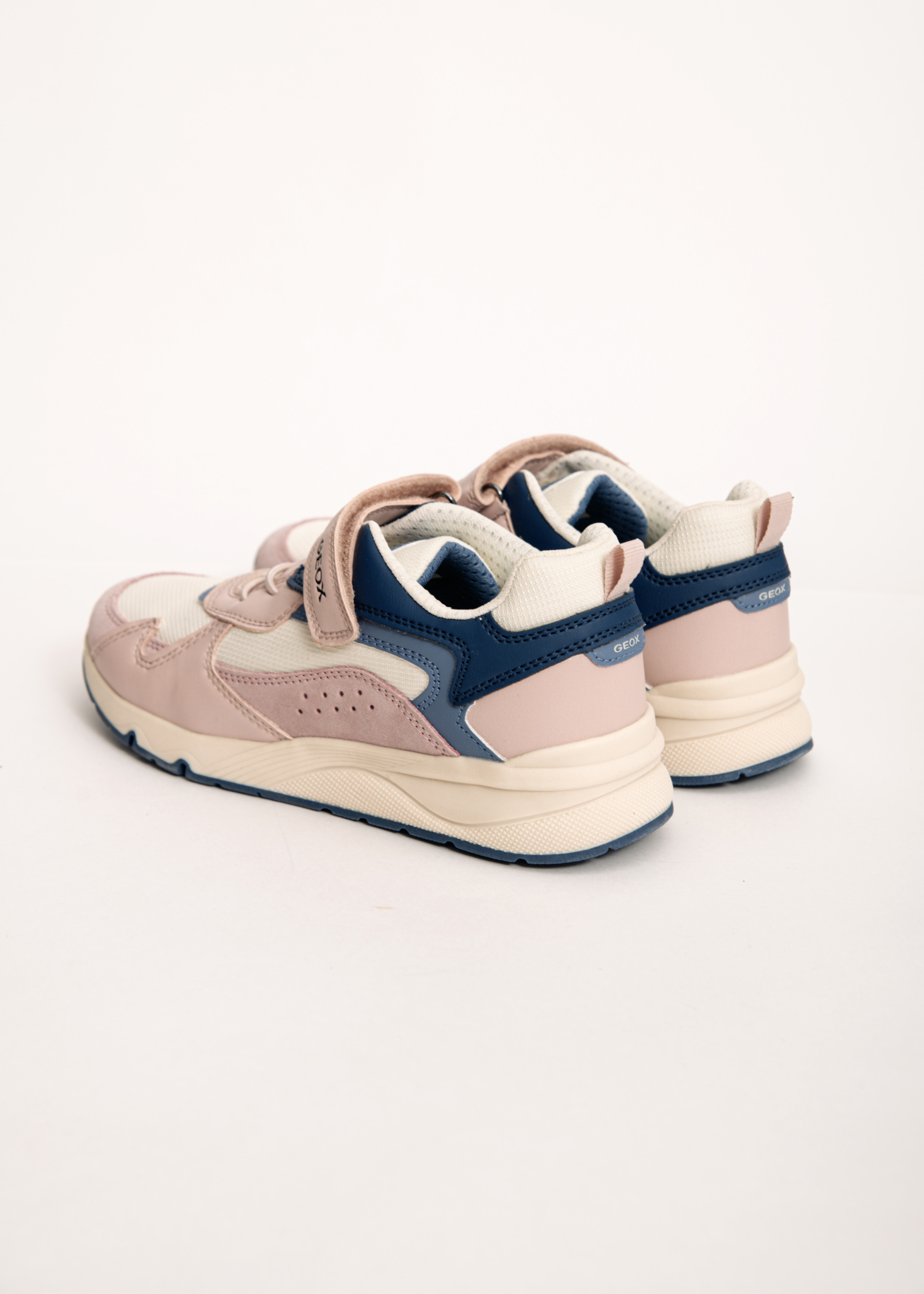 Кроссовки GEOX