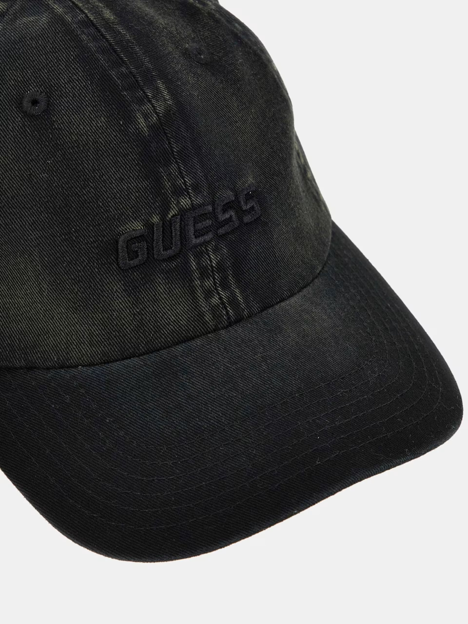 Кепка GUESS