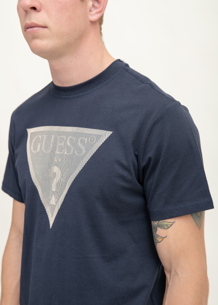 Футболка GUESS