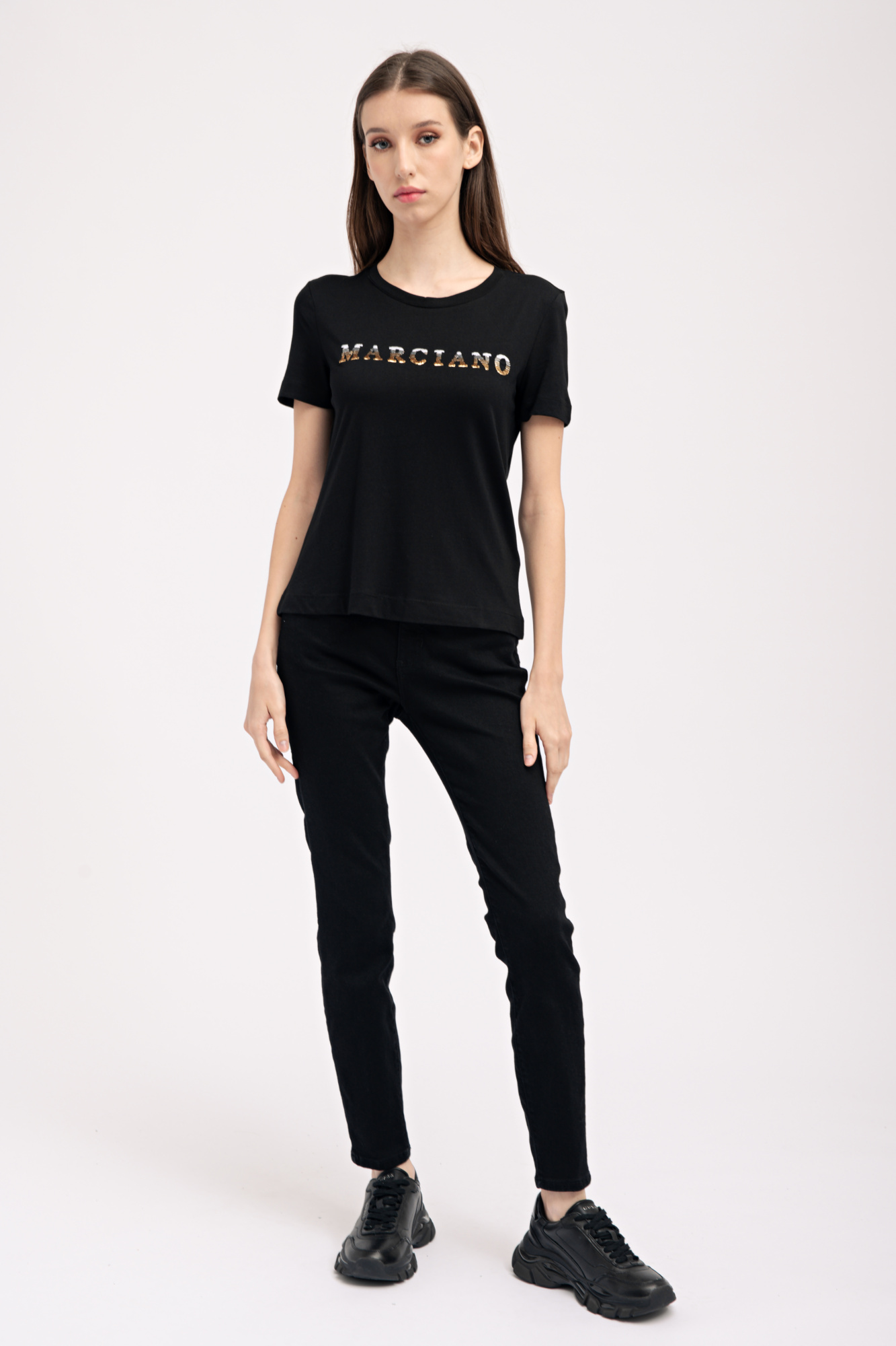 Футболка GUESS