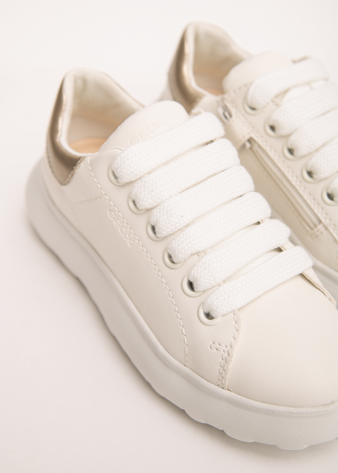 Кроссовки GEOX