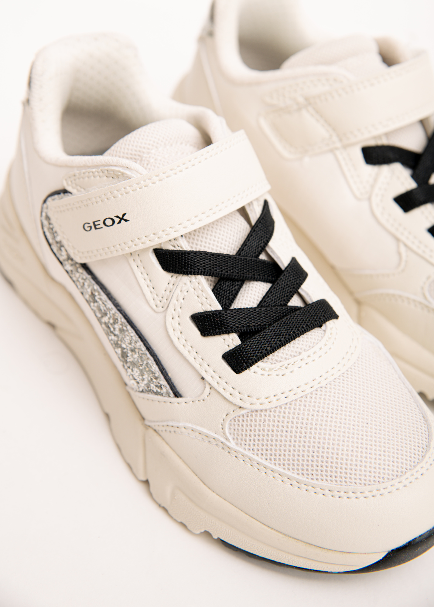 Кроссовки GEOX