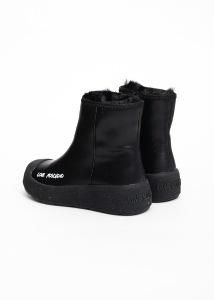 Полусапоги LOVE MOSCHINO