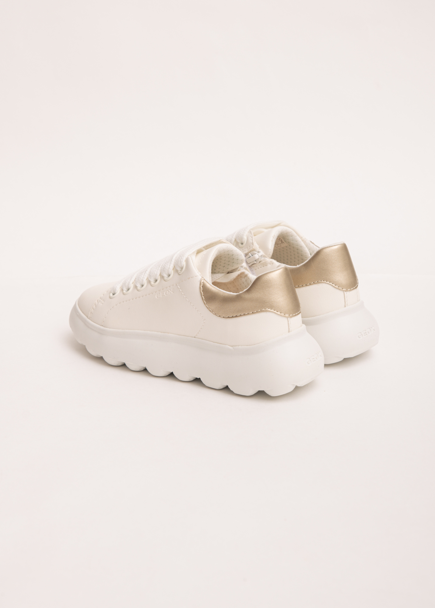 Кроссовки GEOX