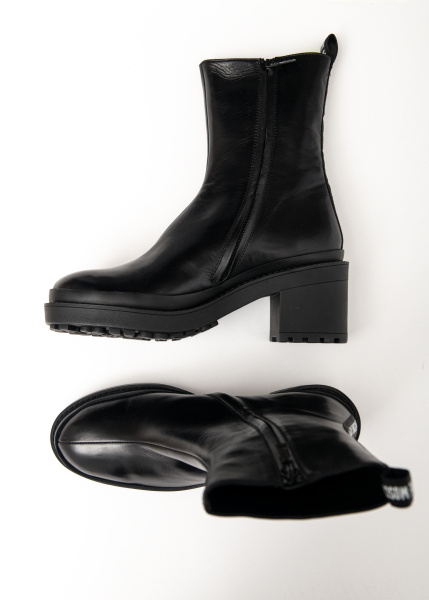 ботильоны LOVE MOSCHINO