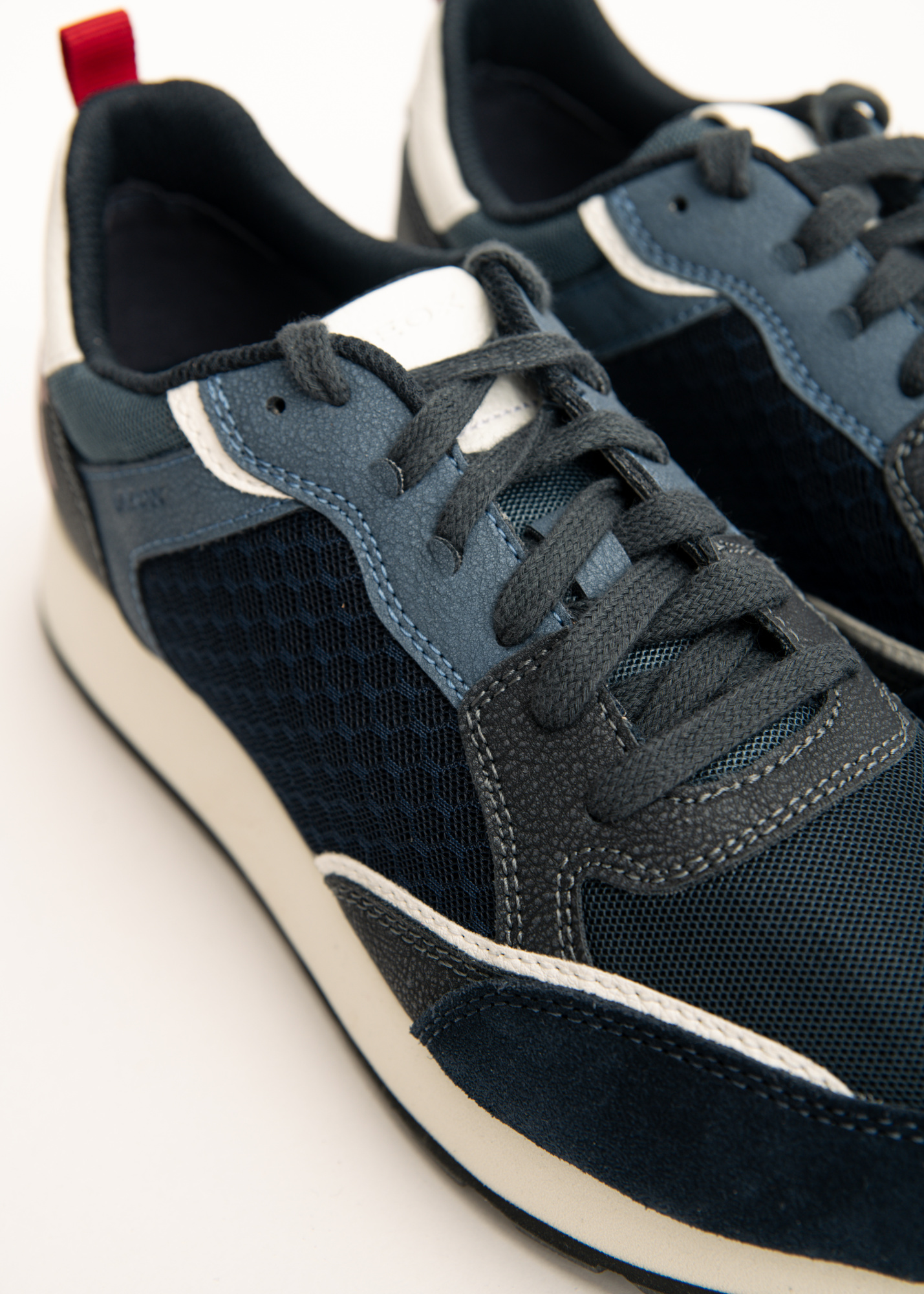 Кроссовки GEOX