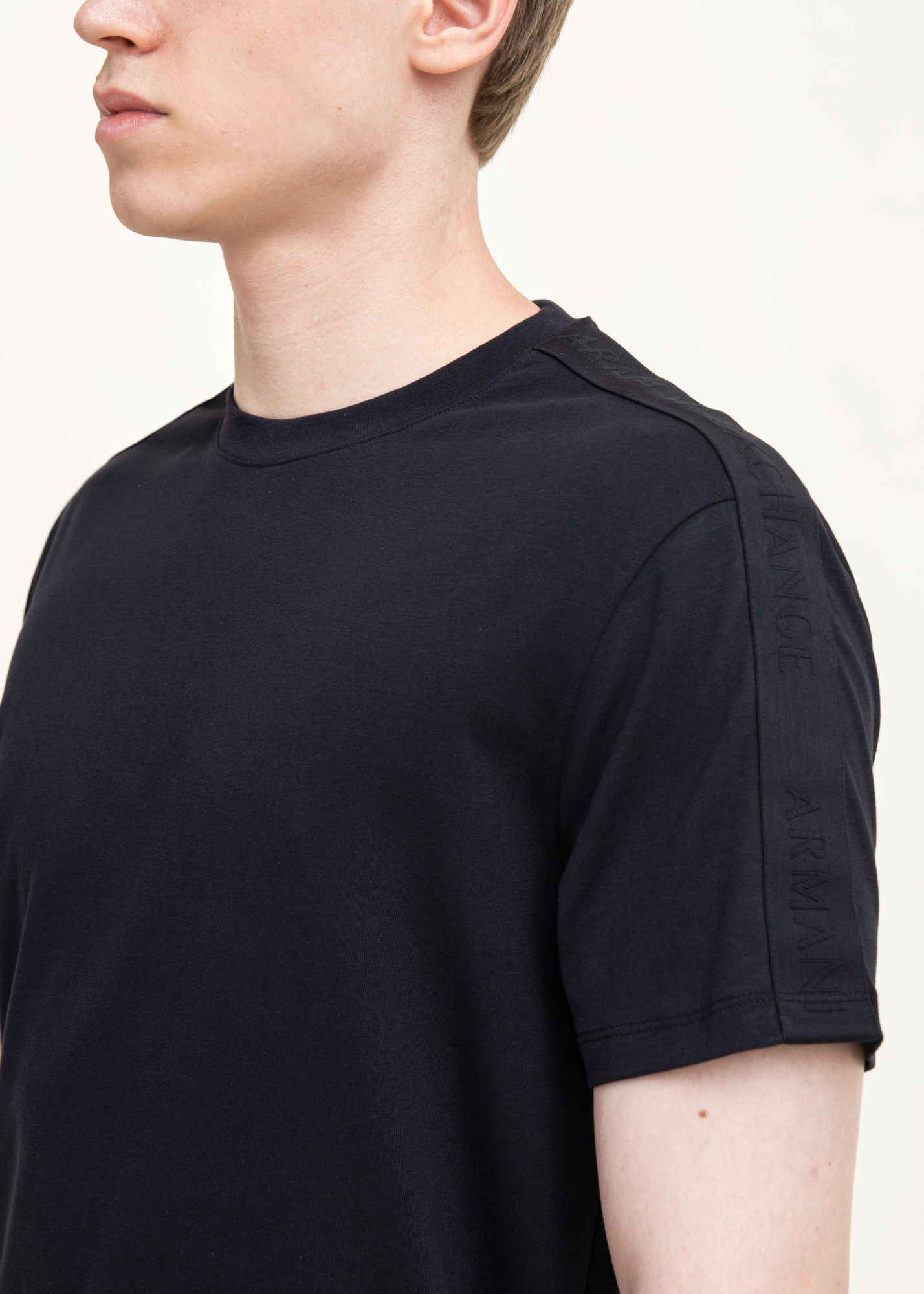 Футболка ARMANI EXCHANGE