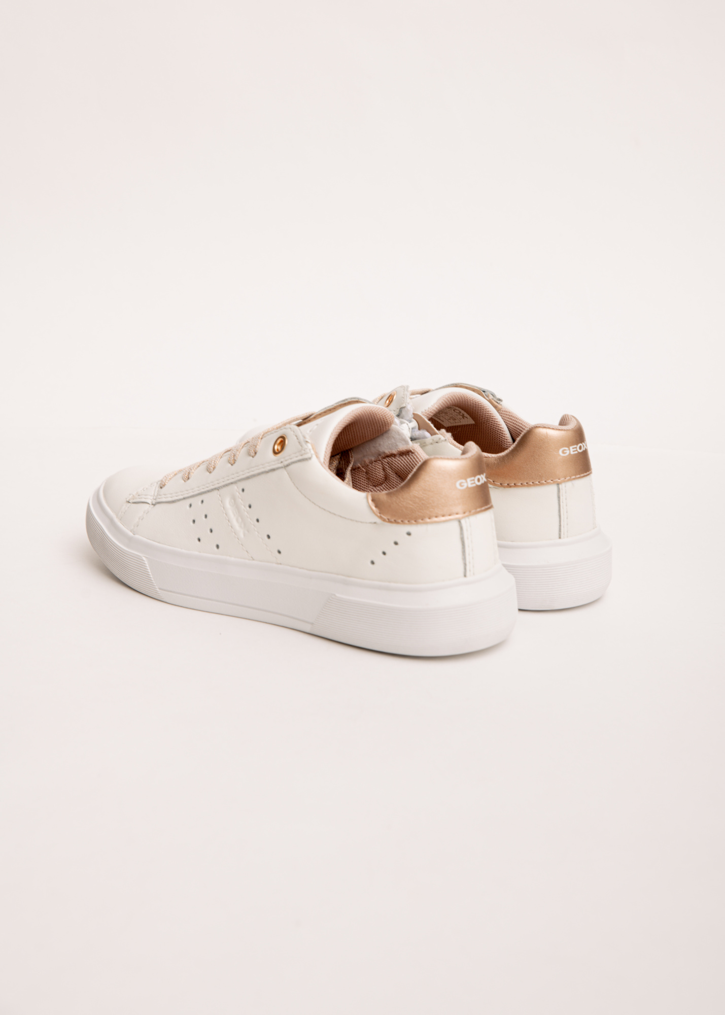 Кроссовки GEOX