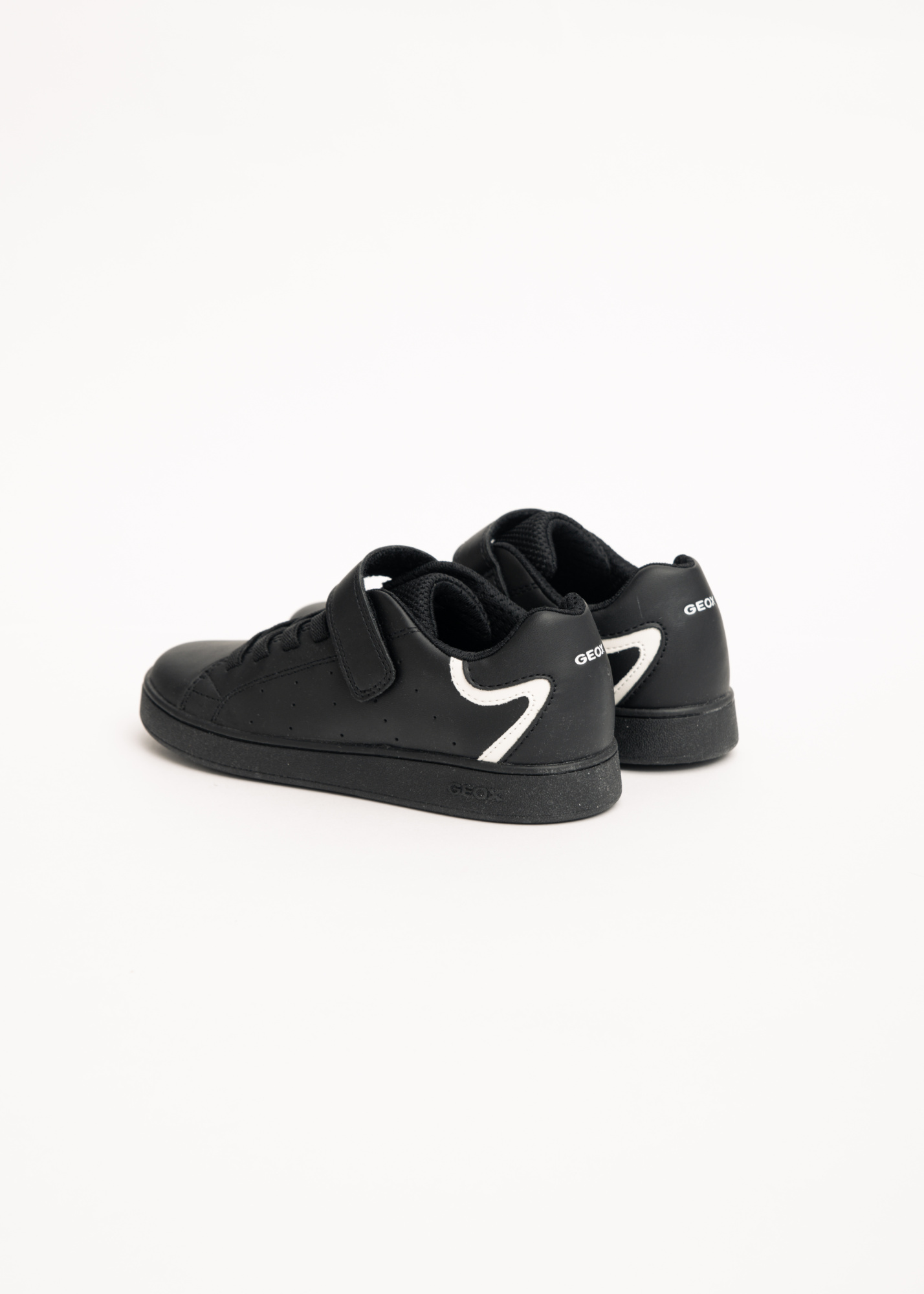 Кроссовки GEOX