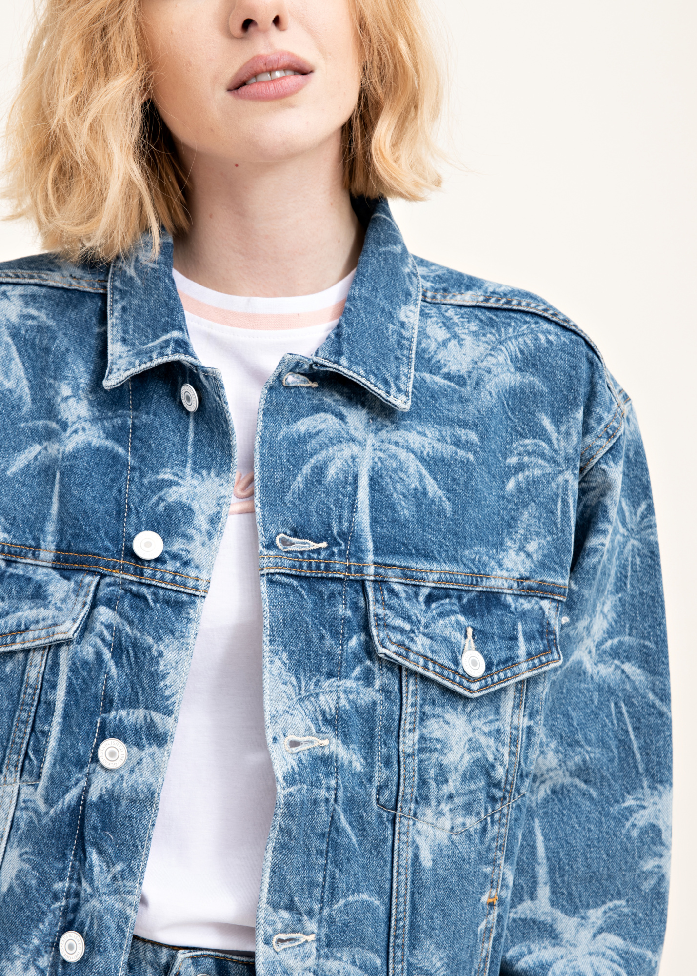 Джинсовая куртка GUESS