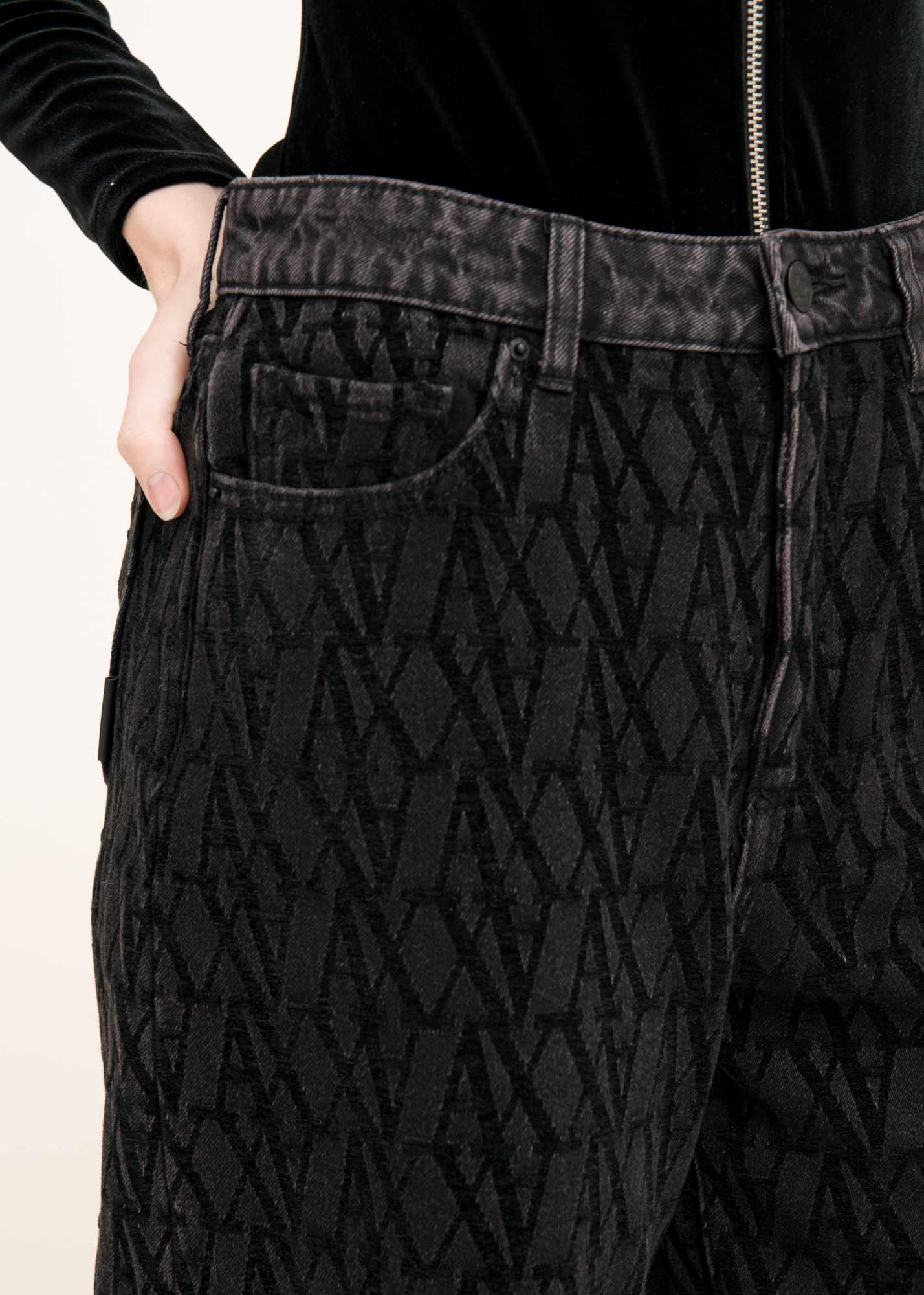 Джинсы ARMANI EXCHANGE