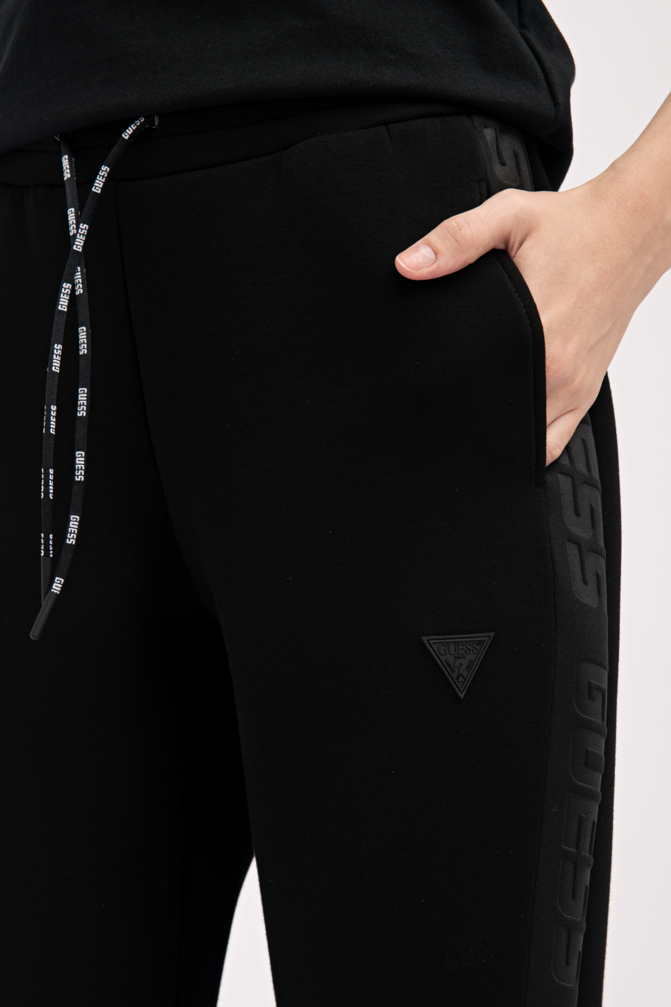 Брюки спортивные GUESS