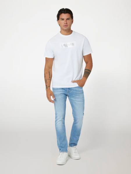 Футболка GUESS