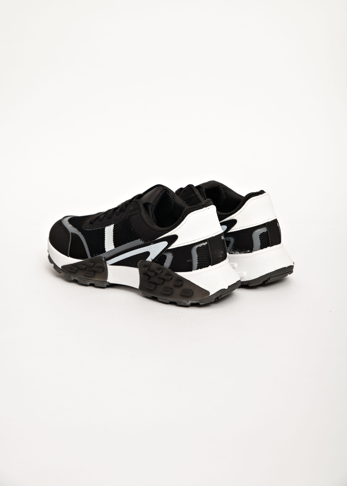 Кроссовки DEEPMAG