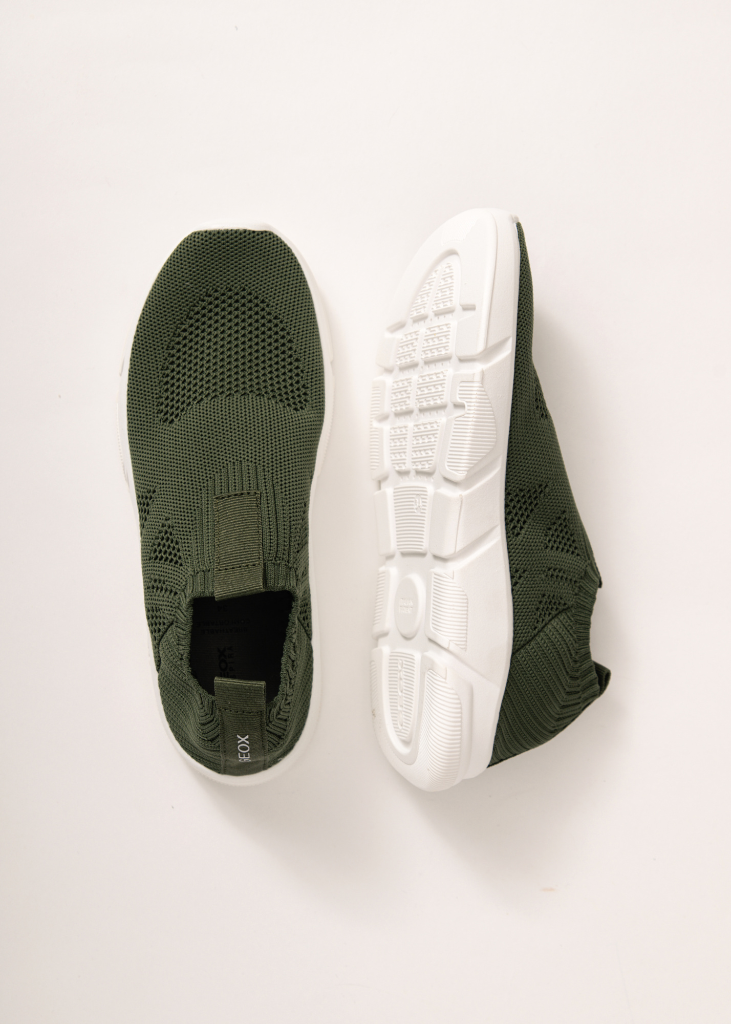 Кроссовки GEOX