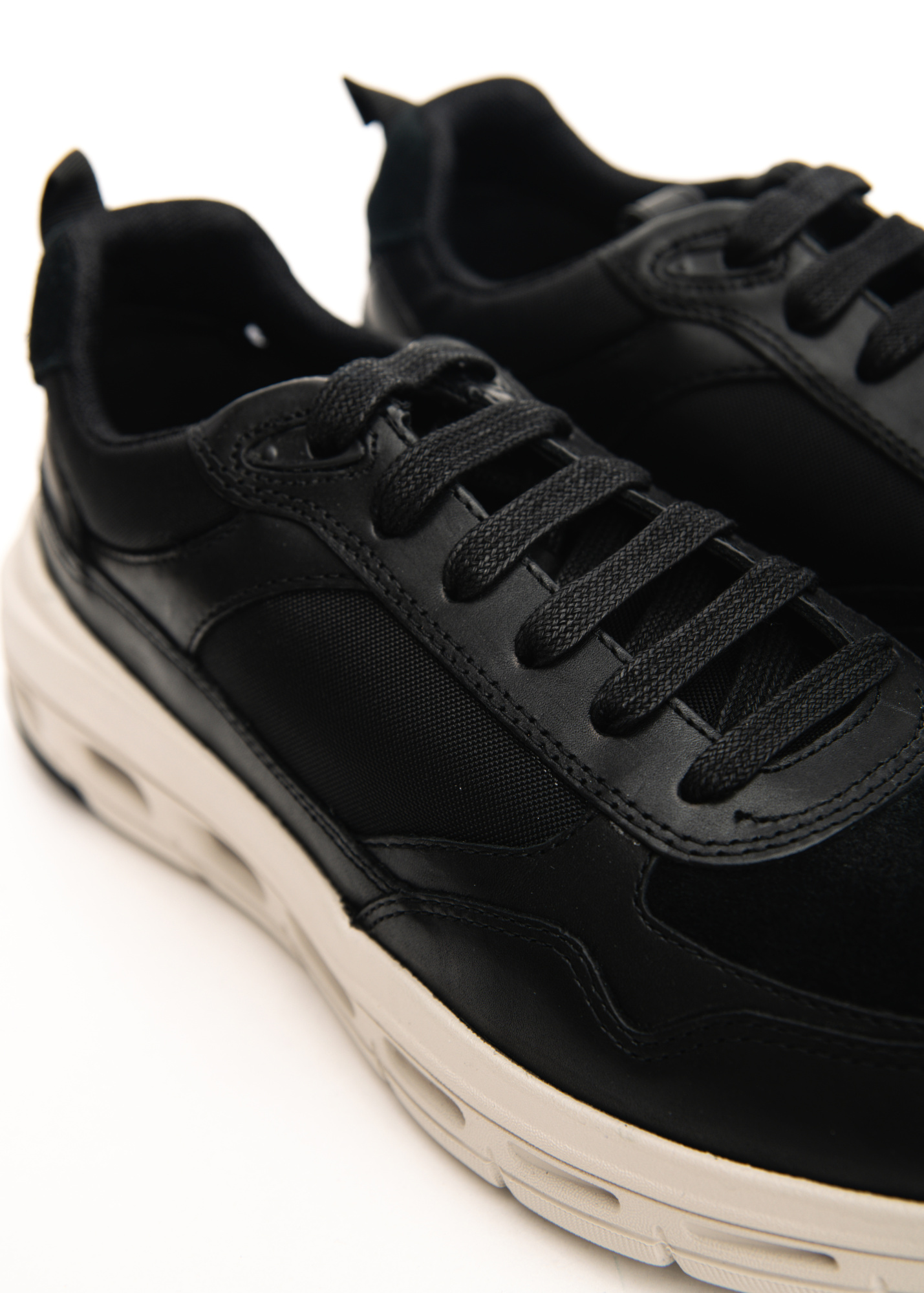 Кроссовки GEOX