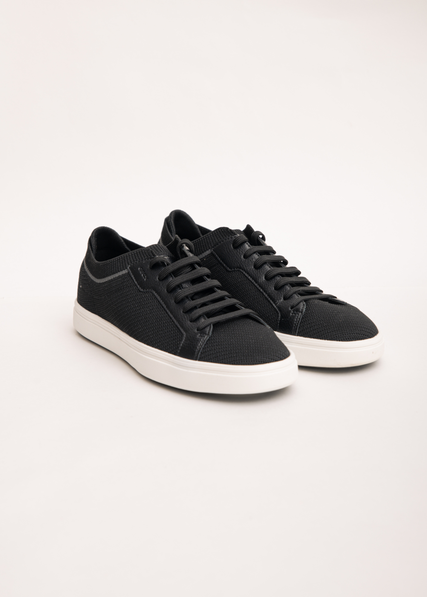 Кроссовки GEOX