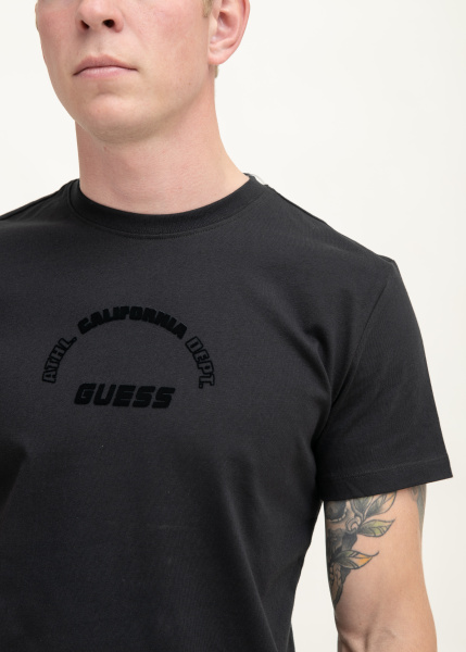 Футболка GUESS