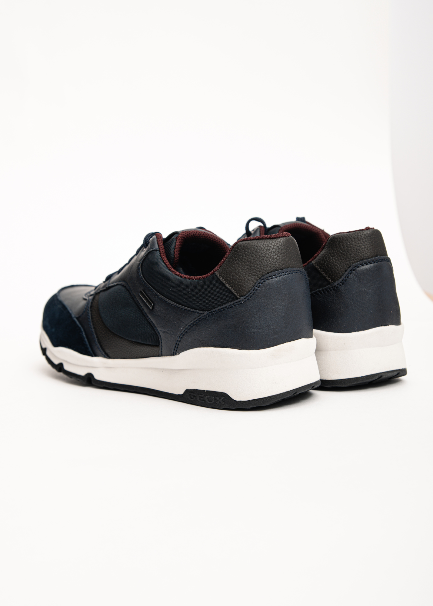 Кроссовки GEOX