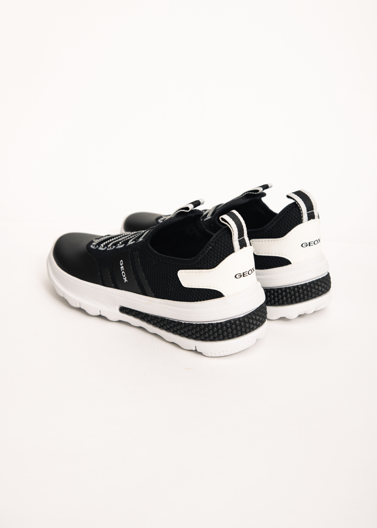 Кроссовки GEOX