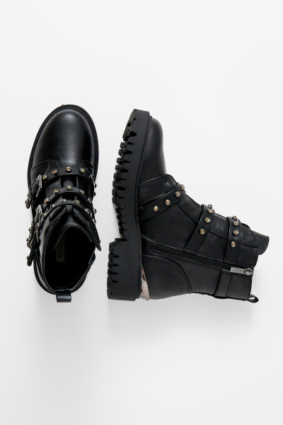 Ботинки GUESS