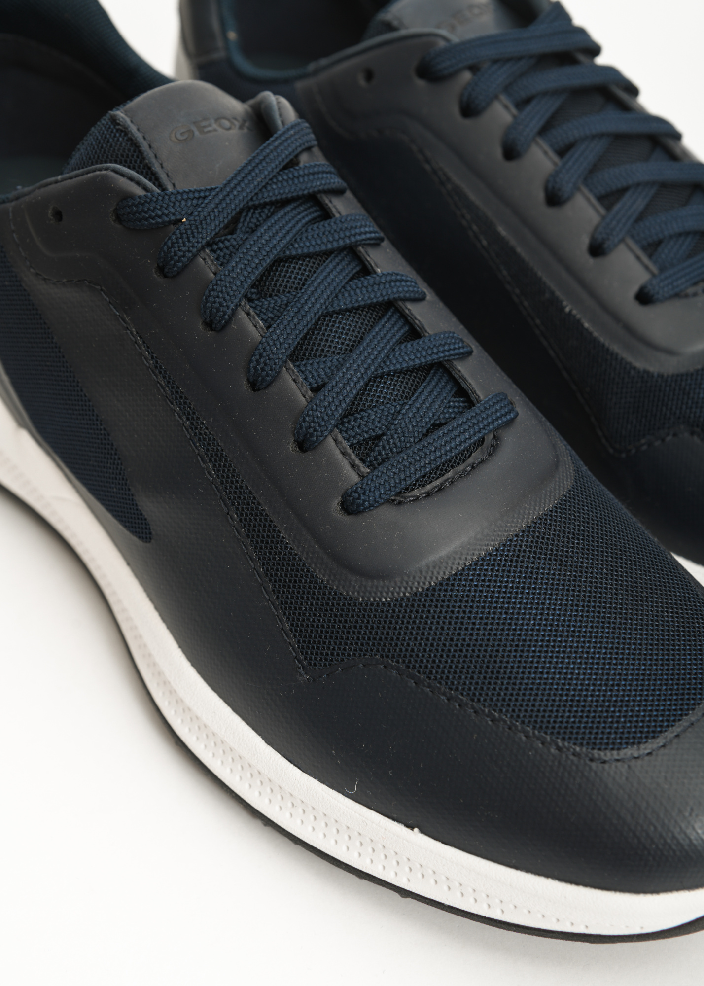 Кроссовки GEOX