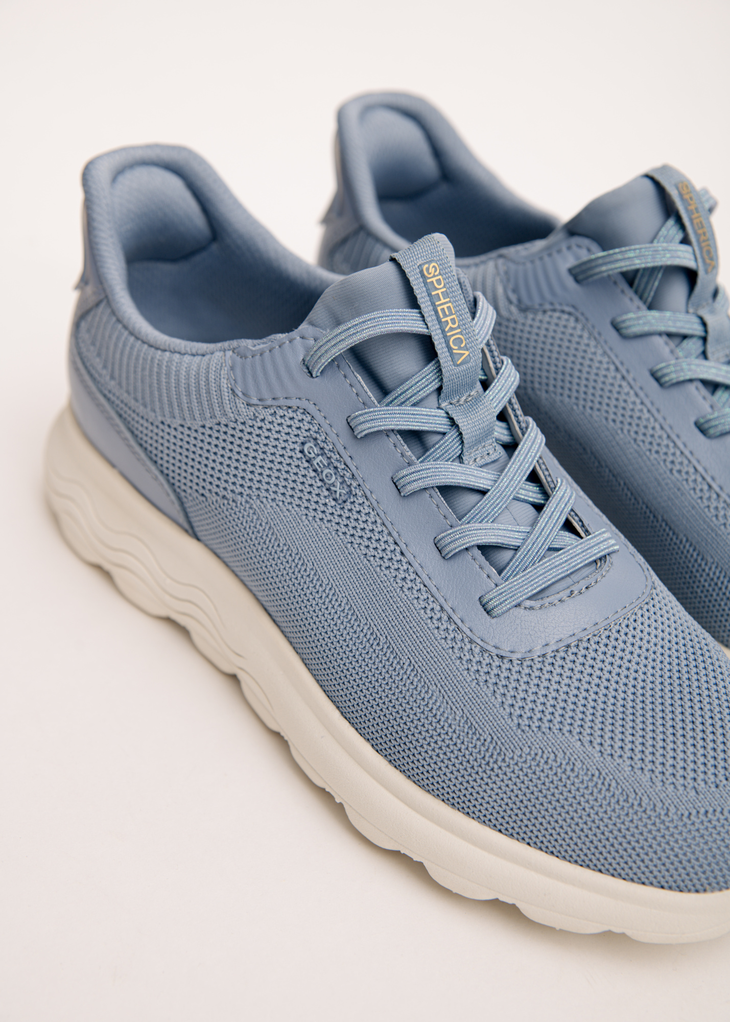 Кроссовки GEOX