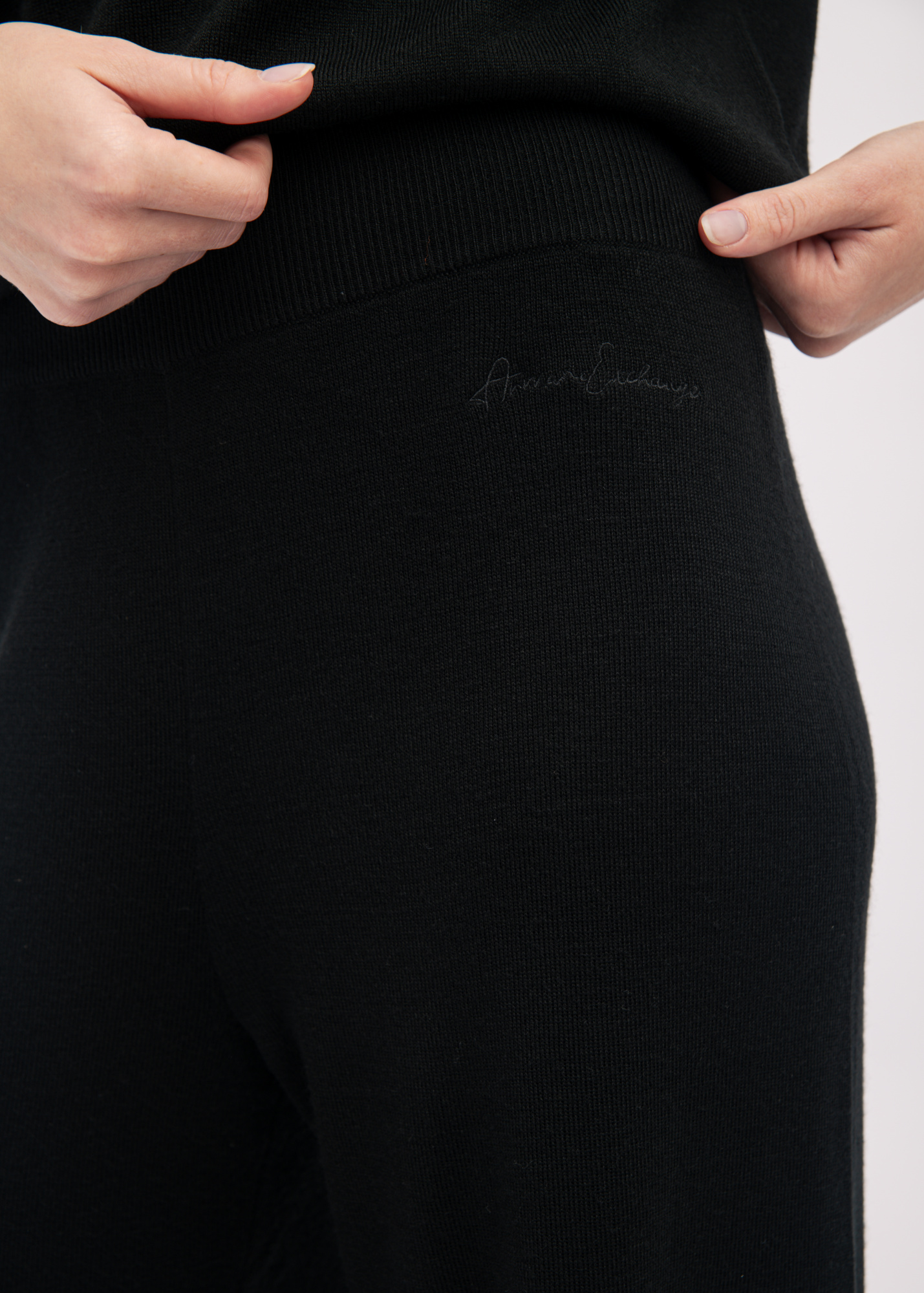 Брюки ARMANI EXCHANGE