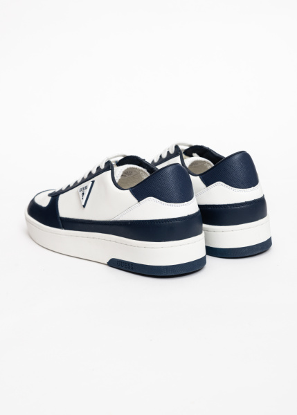 Кроссовки GUESS