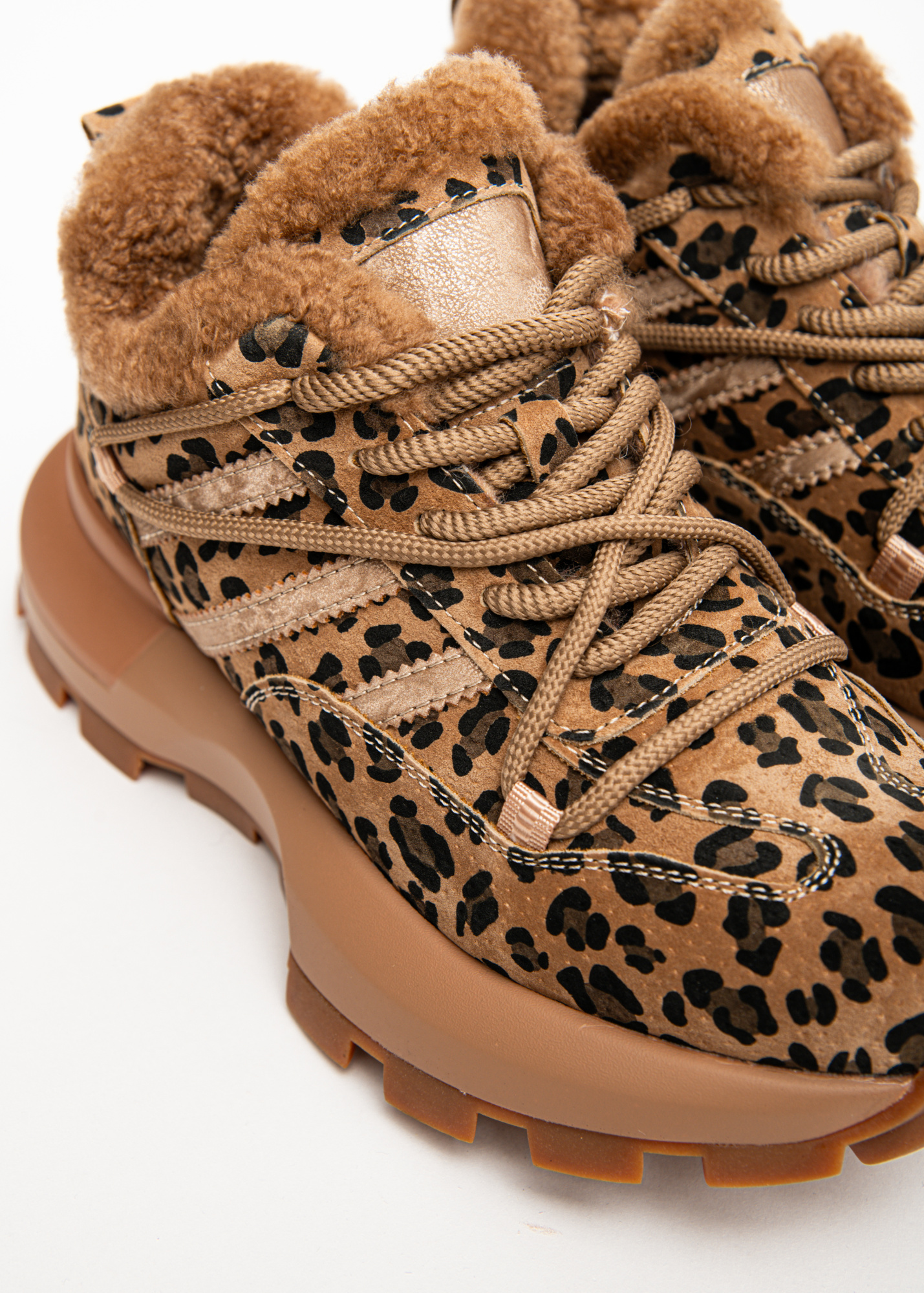 Кроссовки DEEPMAG