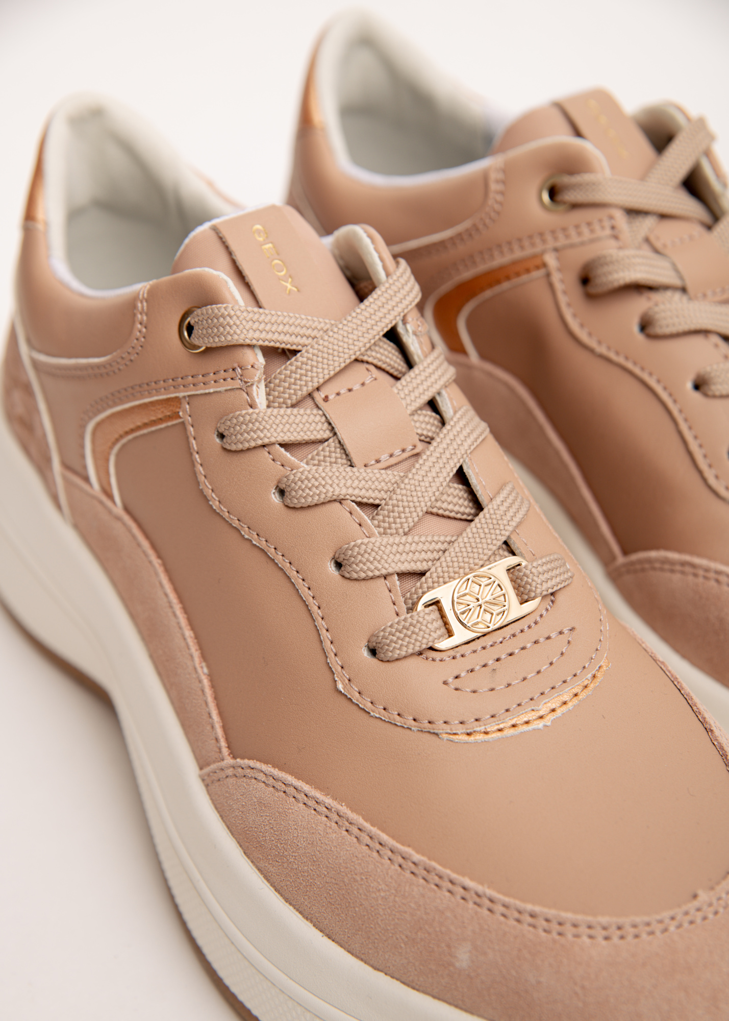 Кроссовки GEOX