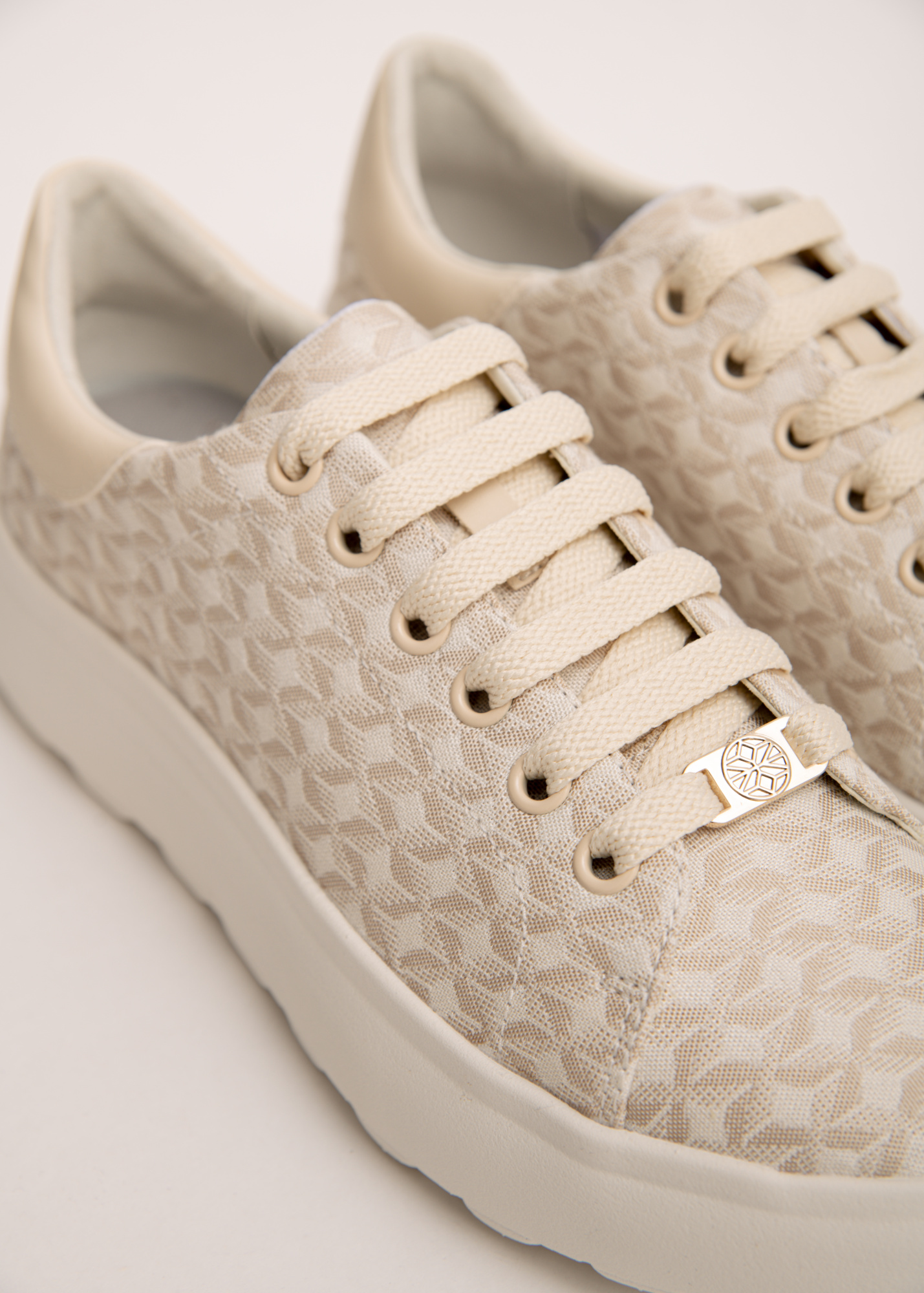 Кроссовки GEOX