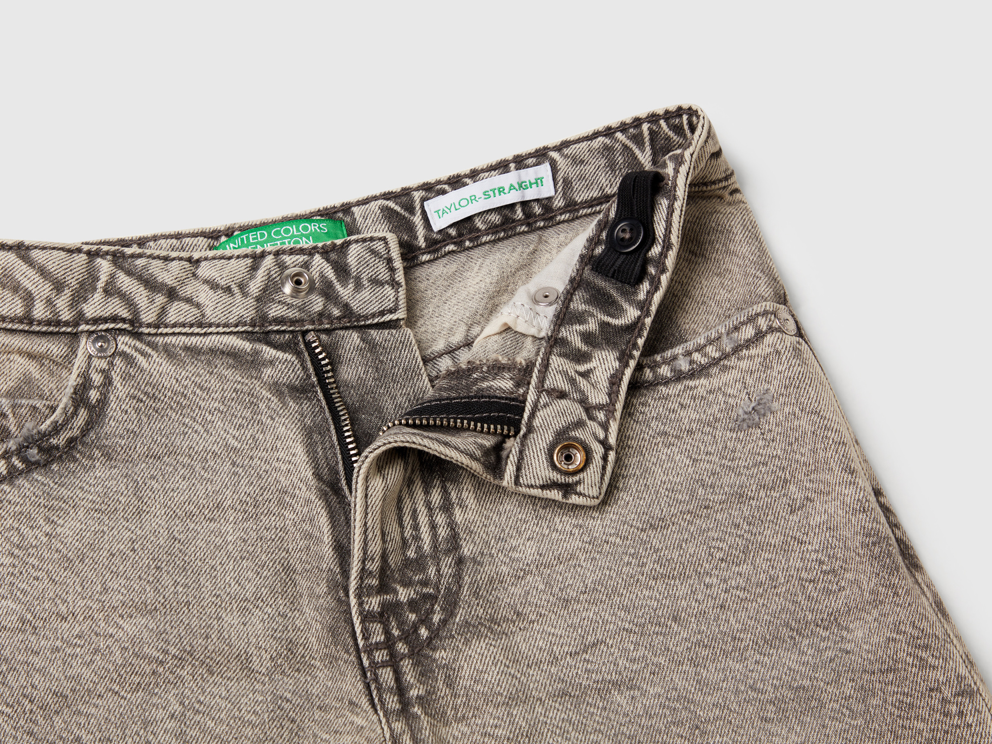 Джинсы BENETTON