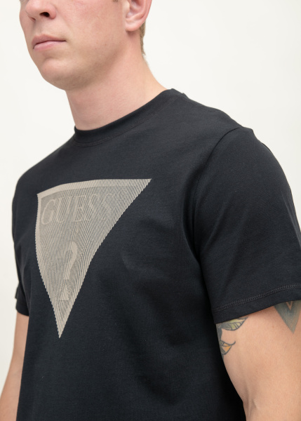 Футболка GUESS