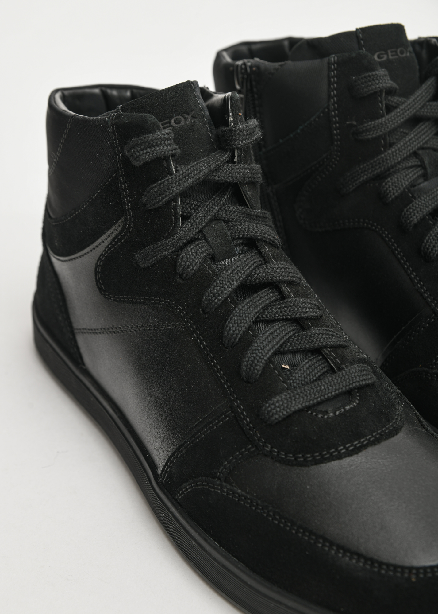 Кроссовки GEOX