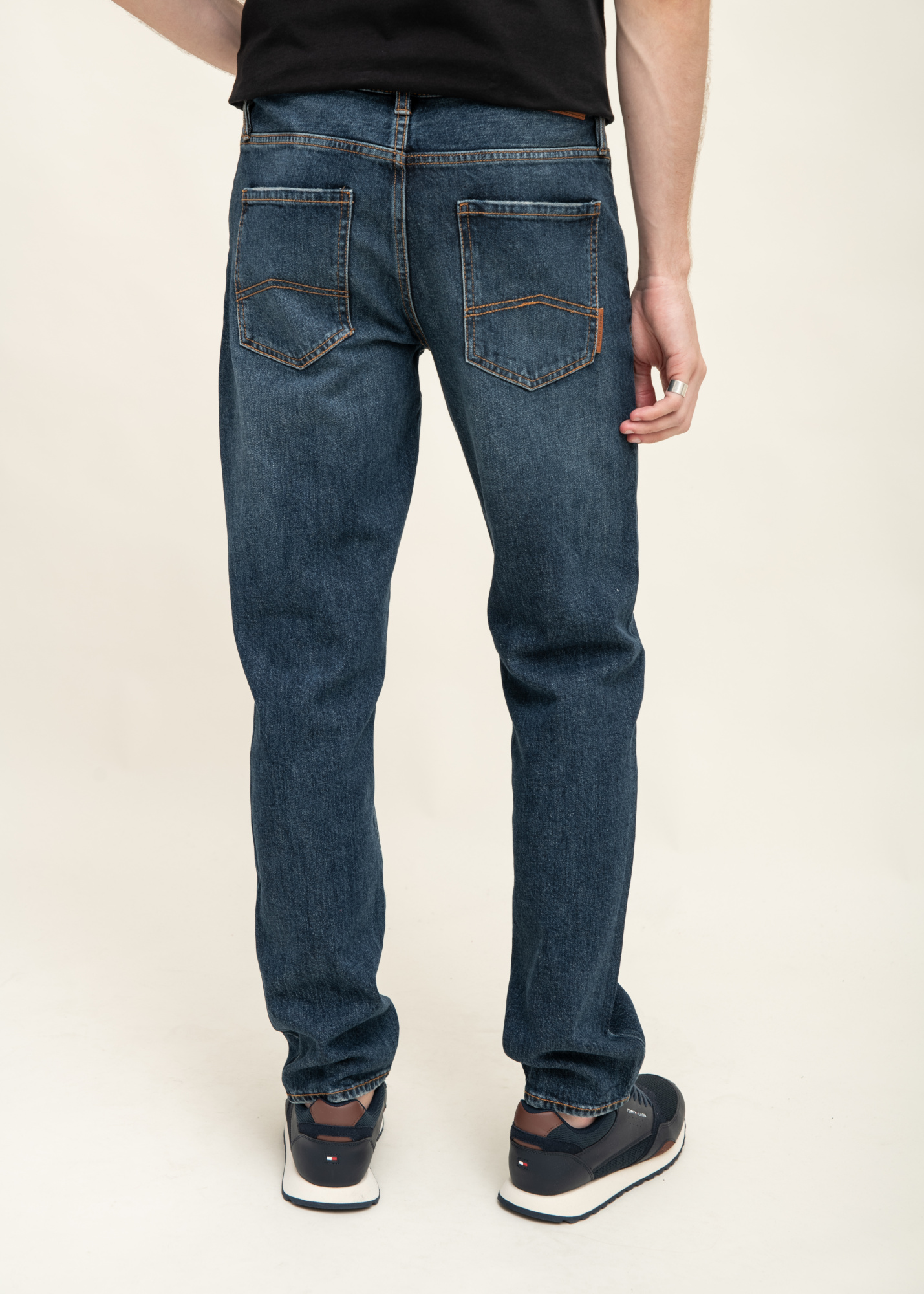 Джинсы ARMANI EXCHANGE