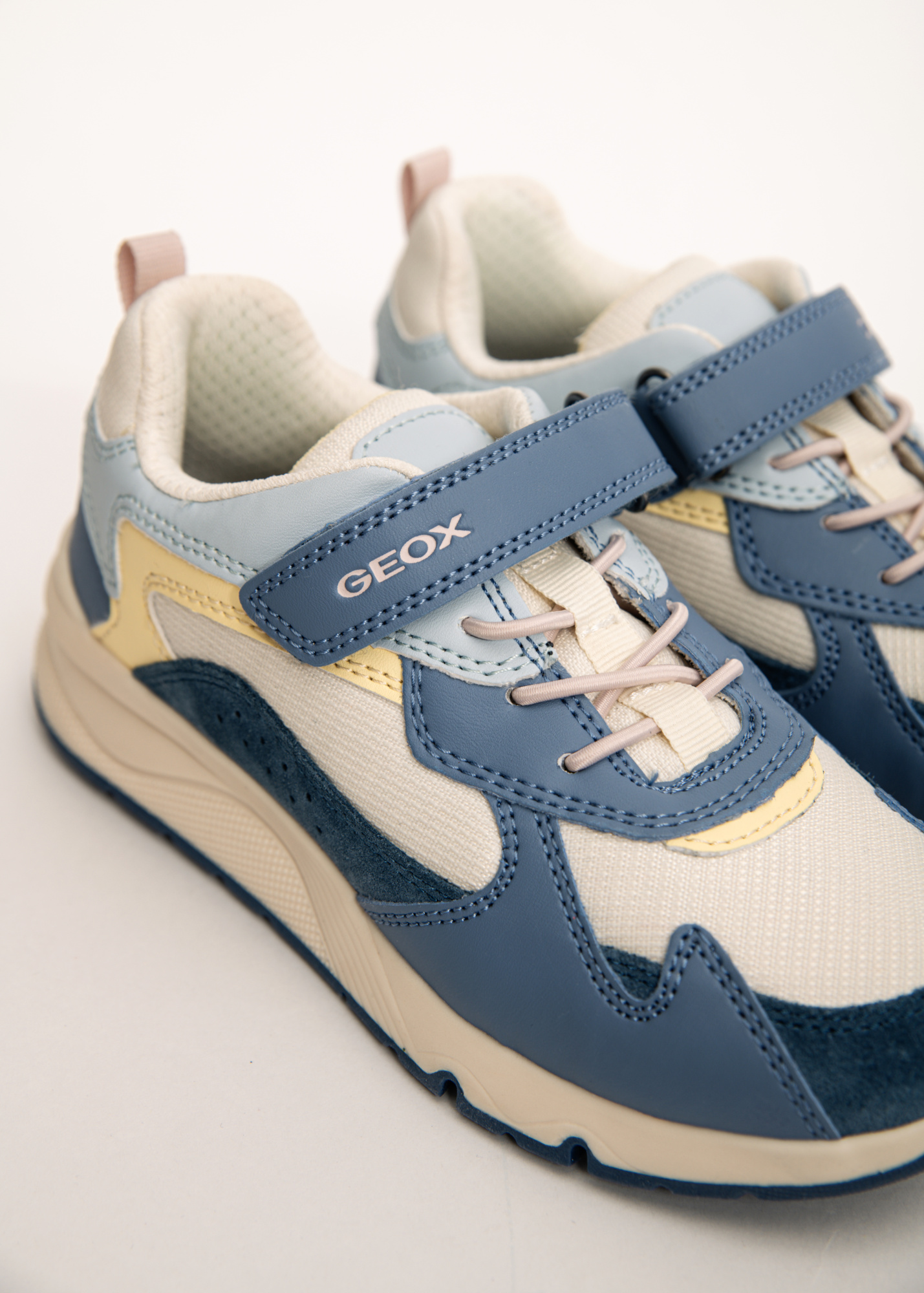 Кроссовки GEOX